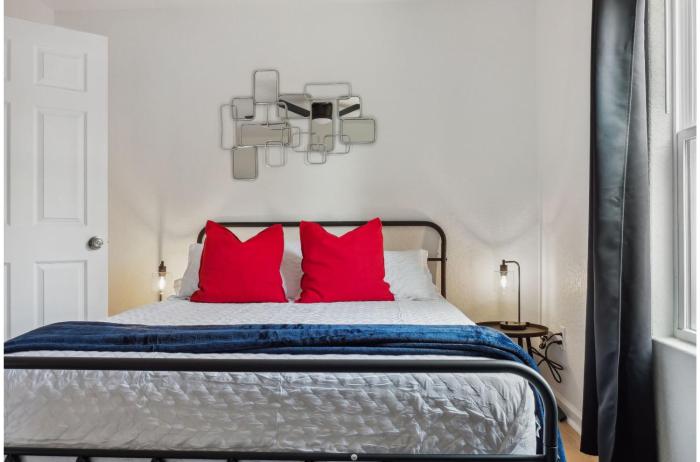 your amazing 3br 2ba downtown delight