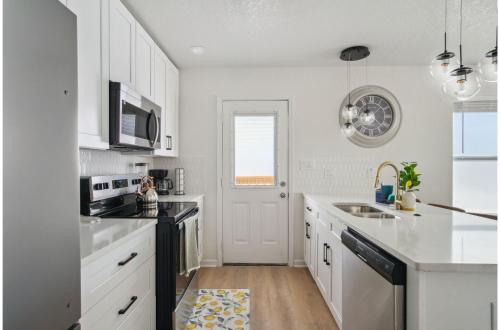 your amazing 3br 2ba downtown delight