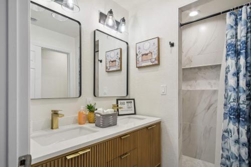 your amazing 3br 2ba downtown delight