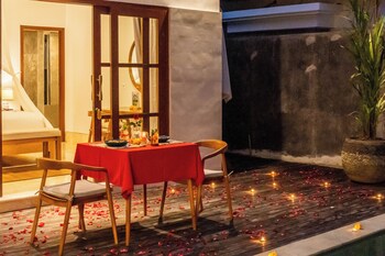kemawan luxury villas