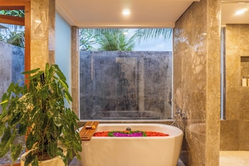 kemawan luxury villas