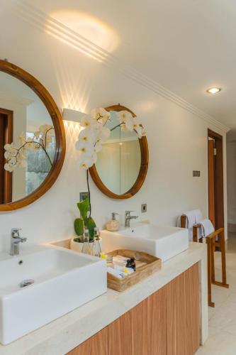 kemawan luxury villas