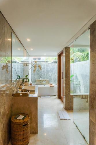 kemawan luxury villas