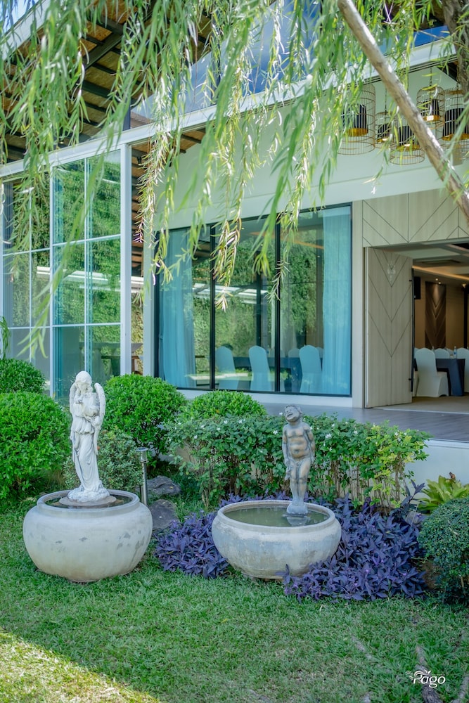 the pago design hotel phuket