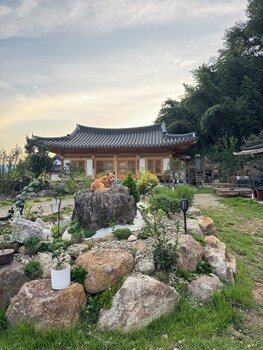 jukrokjungsa hanokstay