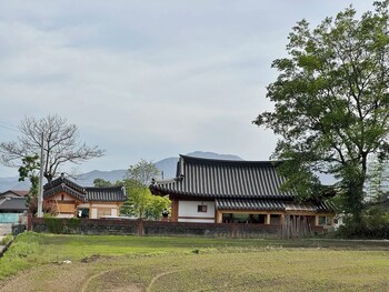 jukrokjungsa hanokstay