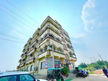 coral suites puri