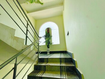 coral suites puri