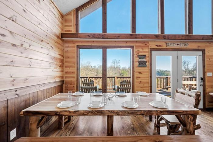 dog friendly views hot tub close to pf gsmnp