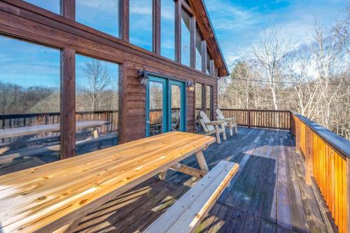 dog friendly views hot tub close to pf gsmnp