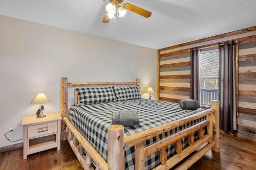 dog friendly views hot tub close to pf gsmnp