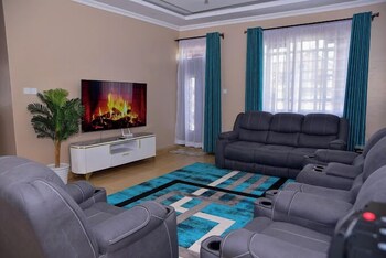 lux suites comfy homestays nakuru
