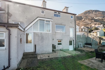 sea view cottage near snowdon and coastal trails