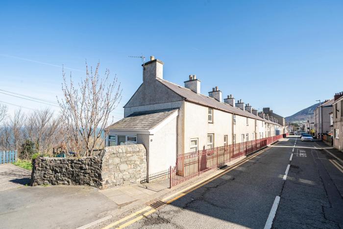 sea view cottage near snowdon and coastal trails