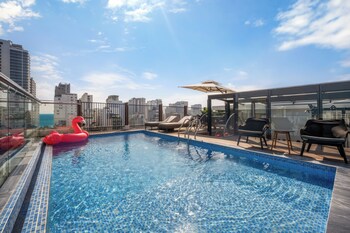 amber bay hotel and suites da nang