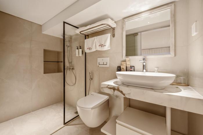 amber bay hotel and suites da nang
