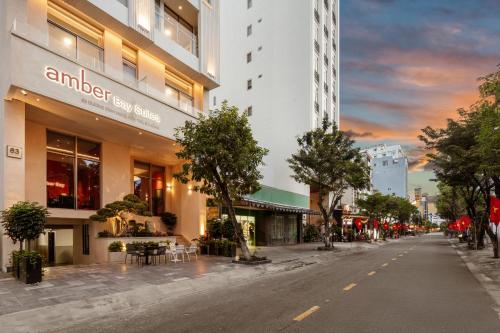 amber bay hotel and suites da nang