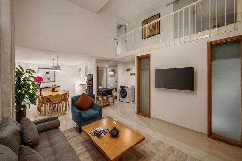 amber bay hotel and suites da nang