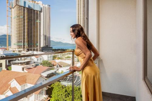 amber bay hotel and suites da nang