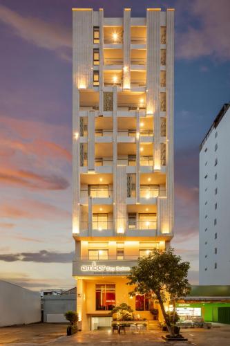 amber bay hotel and suites da nang