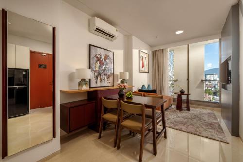 amber bay hotel and suites da nang