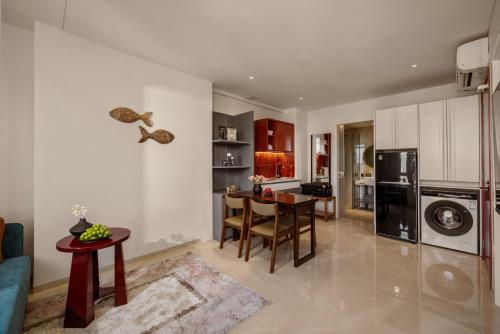 amber bay hotel and suites da nang