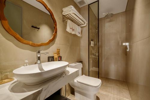 amber bay hotel and suites da nang