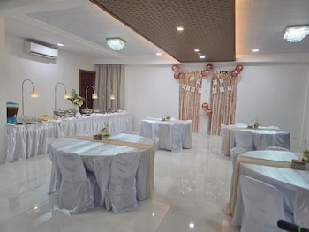 the cliffhouse samboan