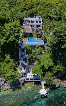 The Cliffhouse Samboan,,3 star