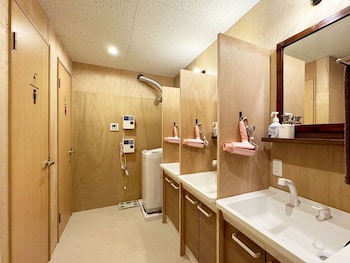 ishigaki guesthouse ohana hostel