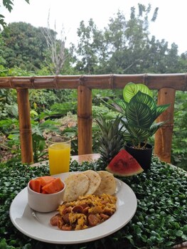las cascadas hostel tayrona
