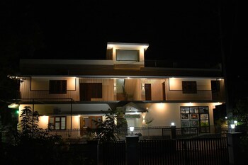 Ayush Green - Home Away Home,,3 star