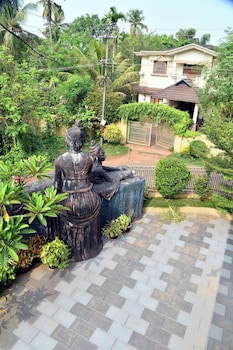 Ayush Green - Home Away Home,,3 star