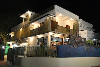 Ayush Green - Home Away Home,,3 star