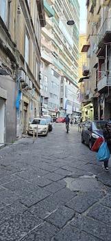 napoli central stay
