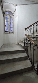 napoli central stay