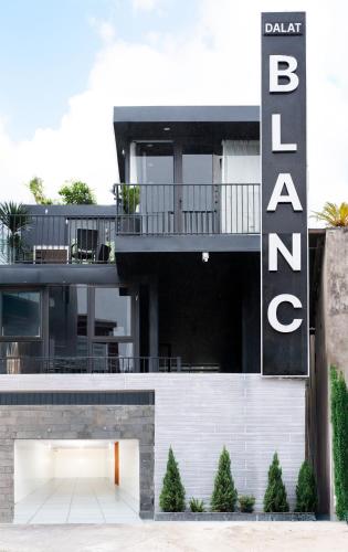 dalat blanc villa