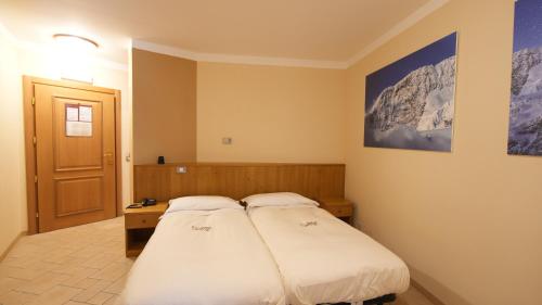 albergo ristoro sitten 2300 mt