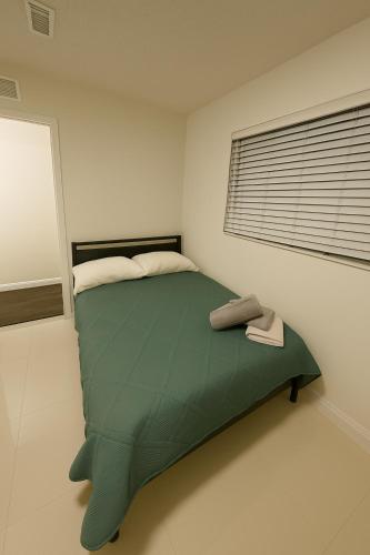 Santamaria Fort Lauderdale Airport,,2 star