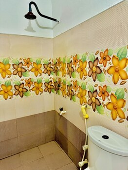 Diyakawa Hotel,,3 star