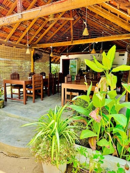 Diyakawa Hotel,,3 star