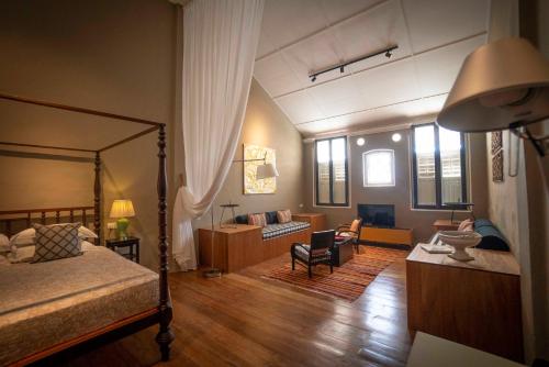 argus residence
