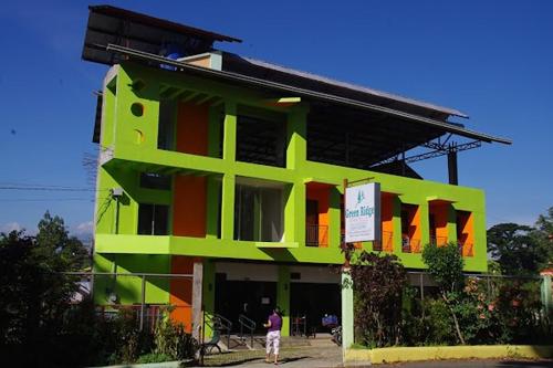 Green Ridge Apartelle,,3 star