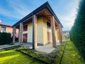 cr bnb rozzano