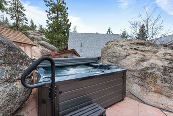 boulder bay chalet lakefront
