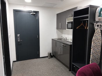 1 bed flat sleeps 2 parking wifi