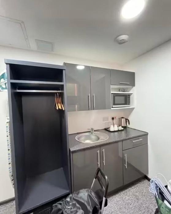 1 bed flat sleeps 2 parking wifi