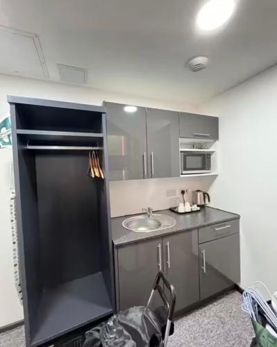 1 bed flat sleeps 2 parking wifi