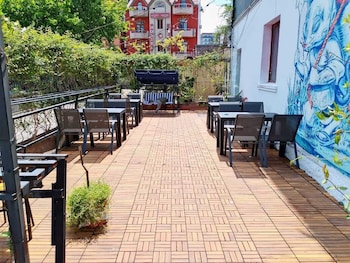 rostivan hotel ve hostel