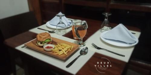 rue deuxvilles villa